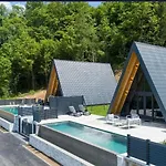Una Resort *