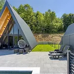 Una Resort *