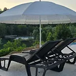 Una Resort