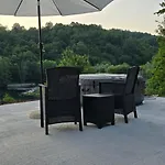 Βίλα Una Resort