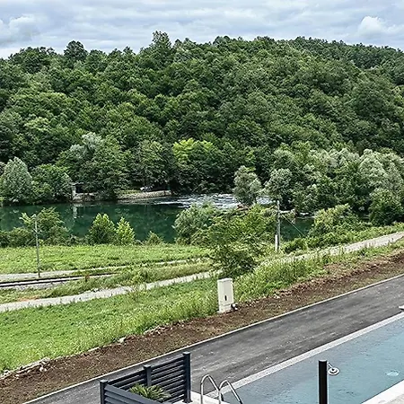 וילה Una Resort